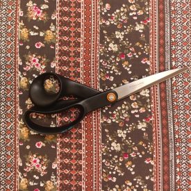 Mintás flokon barna alpon apró virág minta 140 cm széles