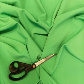 Egyszínű Barbie krepp zöld 150 cm
