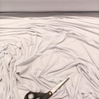 Egyszínű viszkóz jersey fehér (off white) 180 cm