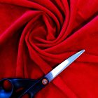 Egyszínű kordbársony sötétpiros 145 cm széles