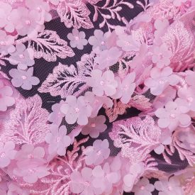   Csipke 3 dimenziós rózsaszín virág mintás 150 cm széles